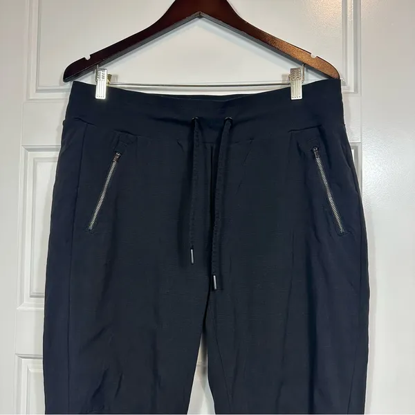 Athleta Trekkie North Black Athletic Jogger Elastic Waist Drawstring Size 14 - Image 3