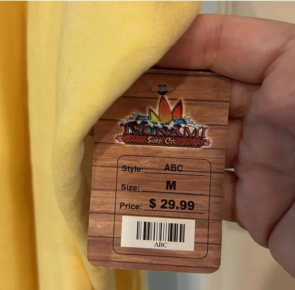 Tsunami Myrtle beach sweatshirt Yellow Size M - Image 3