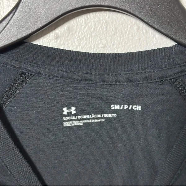 Under Armour Women Black Long Sleeve Loose T-shirt Size Small.‎ - Image 3