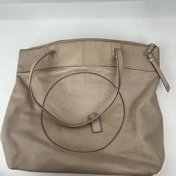 Coach Laura Leather Tote taupe - Image 7