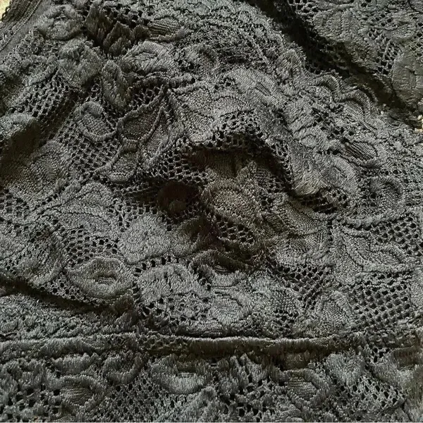 Jenny Jen Black Embroidered Floral Lace RACERBACK PADDED BRALETTE Spandex SZ L - Image 6