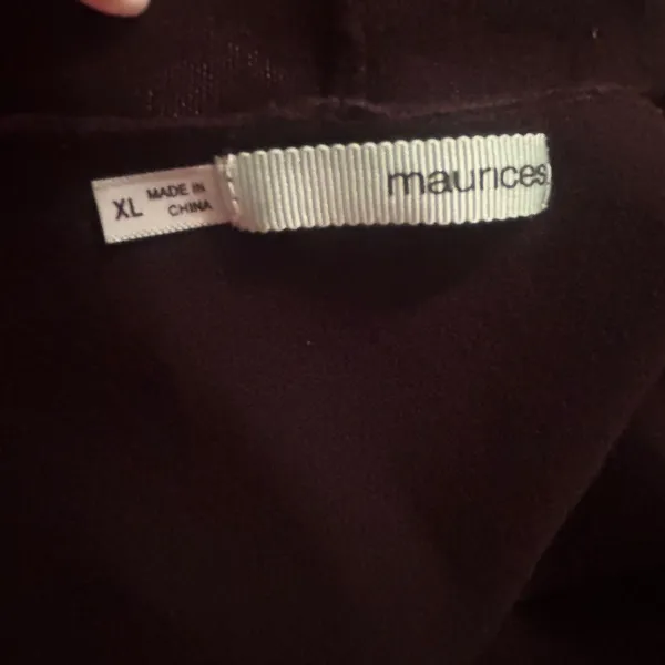 Maurices Sleeveless layering piece. Extra large black, excellent condition. - Image 5