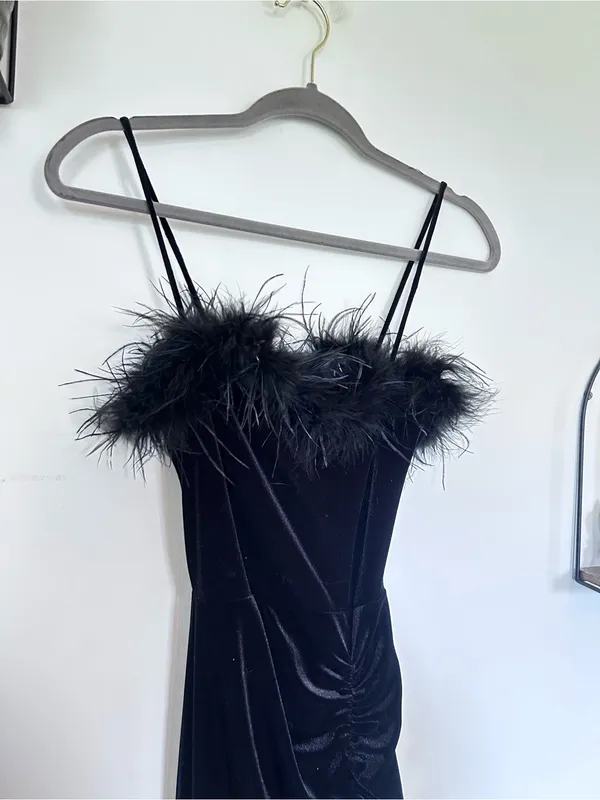 NWT Windsor Black Jaime Feather Trim Velvet Mermaid Dress Size XS - Image 5