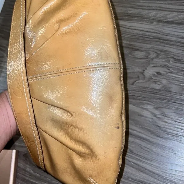 ✨Coach Clutch✨ - Image 5