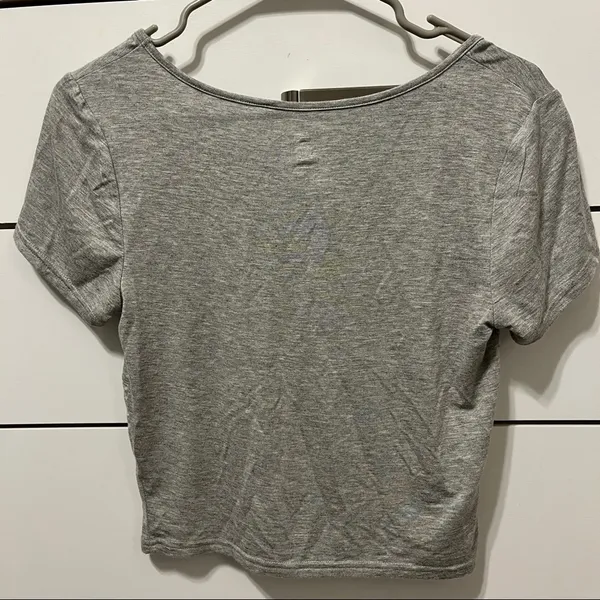 Pacsun Me to We Grey Top - Image 3