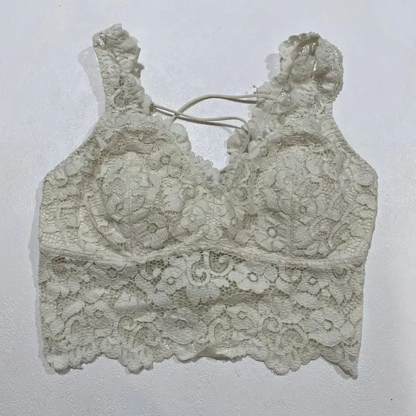 BKE Boutique Ivory Floral Lace Bralette Crop Top Size Medium Boho - Image 2
