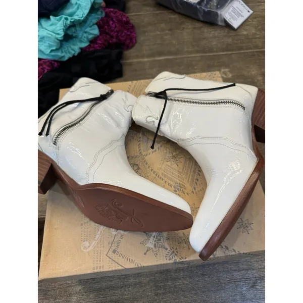 New Free People Frontier Western Boots Women's Size 36 White Patent Leather - Image 6
