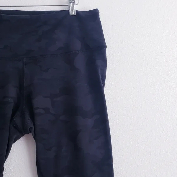 Lululemon Align High Rise Cropped Camo Athletic Leggings - Image 3