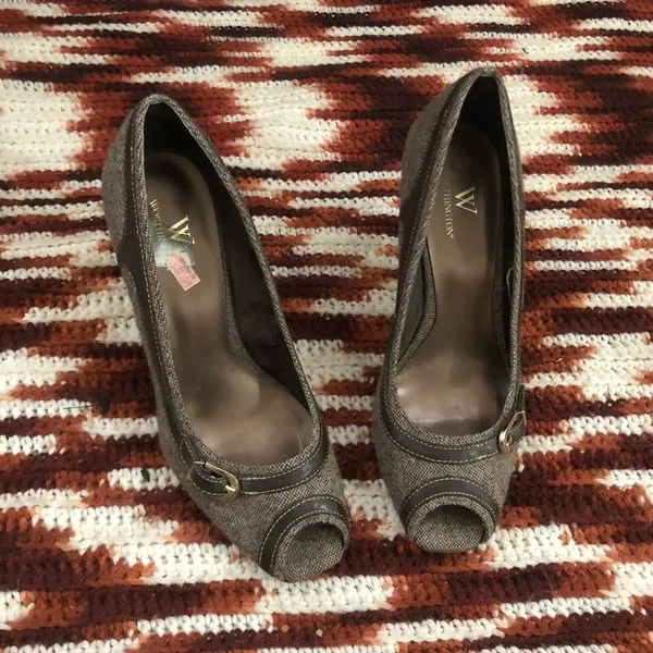 Worthington Office Siren Core Brown Plaid Hereingbone open peep toe heels pumps buckle -7M Great condition - Image 5