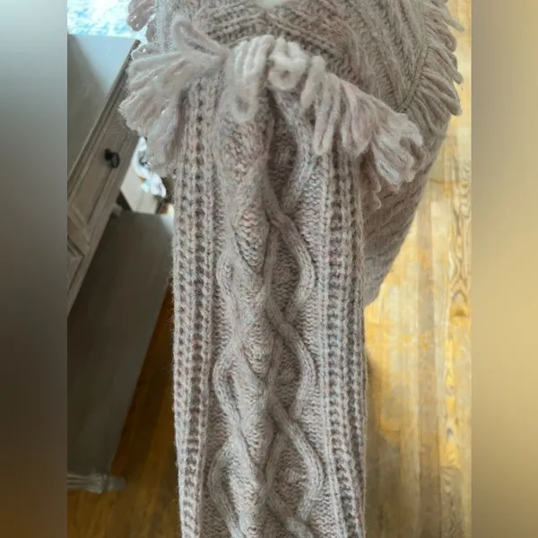 NWT LoveShackFancy Kingston Fringe Sweater - Alpaca Wool Size M - Image 4