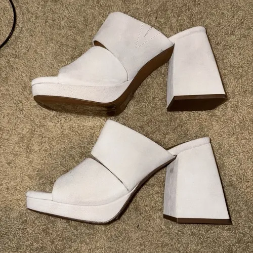 Free People Love‎ is Everywhere suede leather ivory block heel sandals 37.5 cre - Image 8