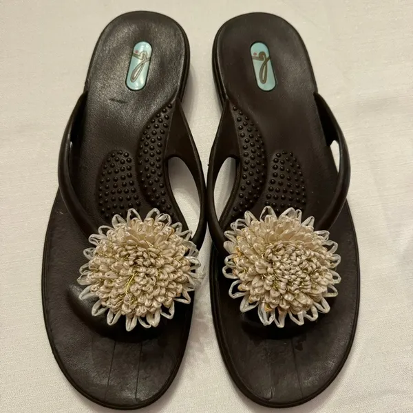 Oka-B Floral Flip Flop Sandals Brown Comfort Thong USA Made Women’s 8.5-9.5 - Image 3