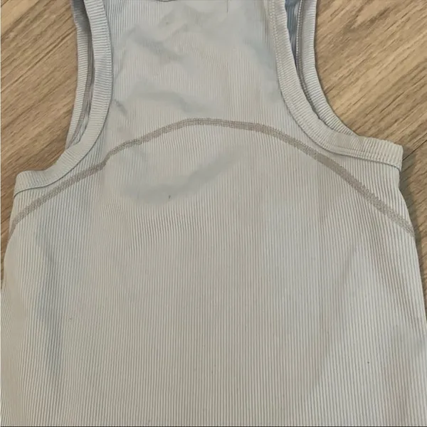 Blue Crew Neck Tank Top for Versatile Wear Size XS - Image 3