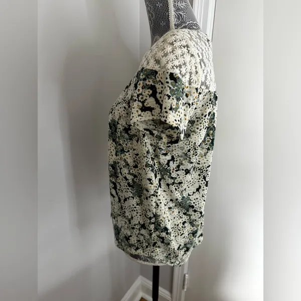 LC Lauren Conrad Top with Daisy White Lace Yoke. Mini Floral Print. Soft, Flowy. - Image 16