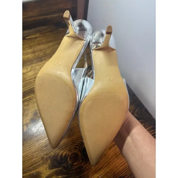 A New Day‎ Silver Metallic Heels Size 7 - Image 6