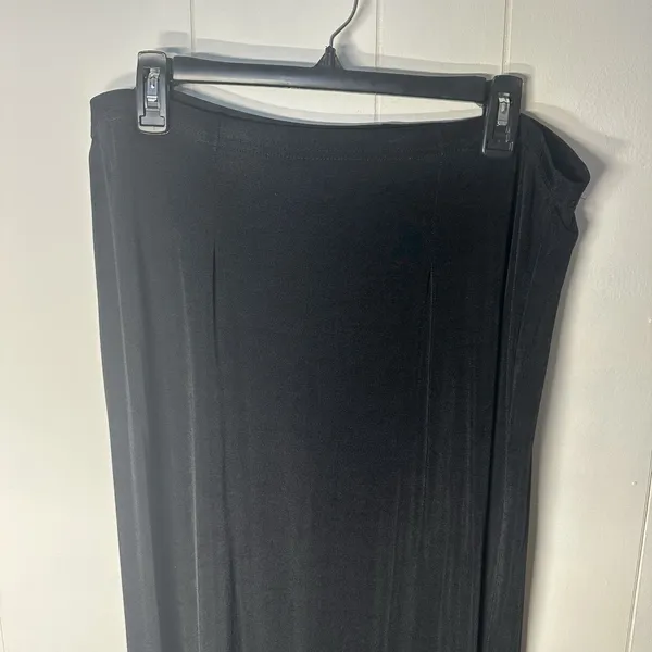 Kathy Ireland Essentials Women’s XL Black Pull On Skirt Stretch Casual Classic - Image 3