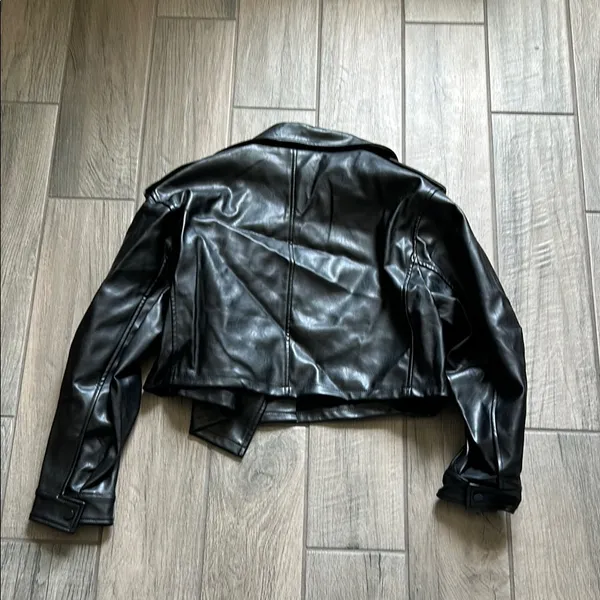 Princess Polly Black Cropped Leather Jacket - Image 5