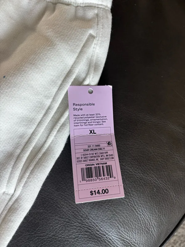 Wild Fable high-rise fleece shorts with pockets - Image 4