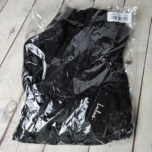 Lulus Sevannah Black Short Sleeve Surplice Jumpsuit 957LU Small - Image 10