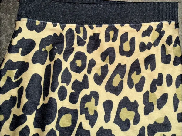 WWE Mitchell & Ness WrestleMania Vegas Leopard Print Jersey - Tan & Black - Image 8