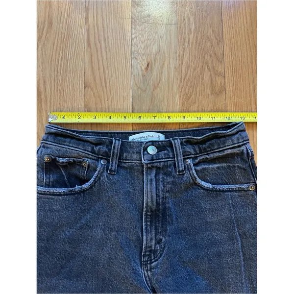 Abercrombie & Fitch The Dad Short Washed Black Distressed High-Rise Denim Jorts - Image 7