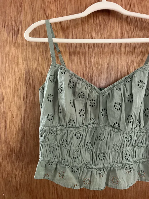 Hollister Cami Crochet Crop Top - Image 3