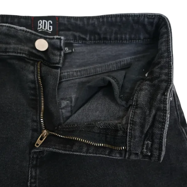 BDG Womens 26 Kick Flare High Rise Cropped Jeans in Black - Image 8