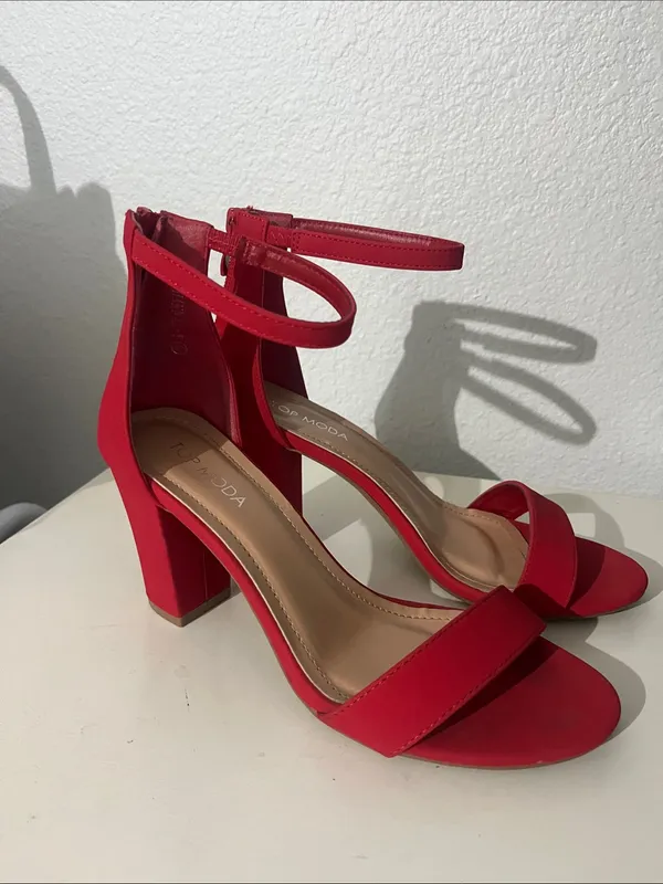 Top Moda Women’s Chunky Heels Red Strappy Size 7.5 - Image 2