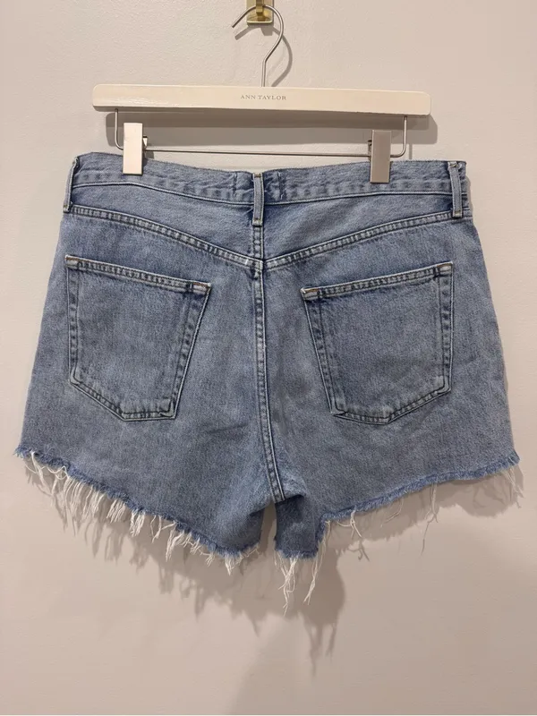 Agolde Sz 32 Reese Denim Shorts- 4.75 inch inseam - Image 4