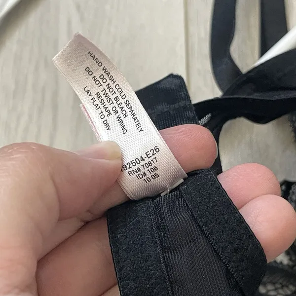 Victorias Secret Bra y2k sexy push up without padding lace womens Black size 36C - Image 4