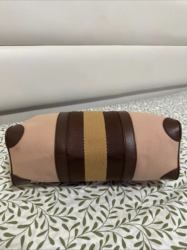 Gucci Boston Canvas Handbag - Image 7