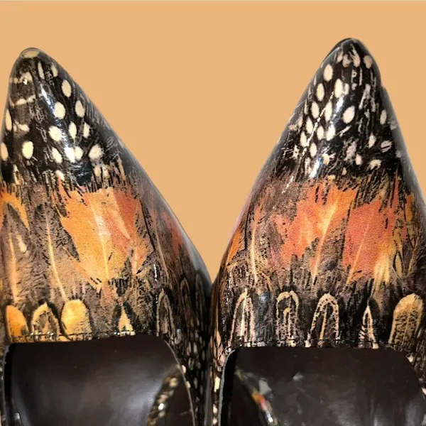 Modern Vice leather cute dark peacock design pointy toe heels! - Image 5