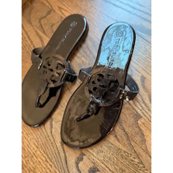 Tory Burch Miller Thong Sandal Women's Sz 7.5 Black patent Leather - Image 12