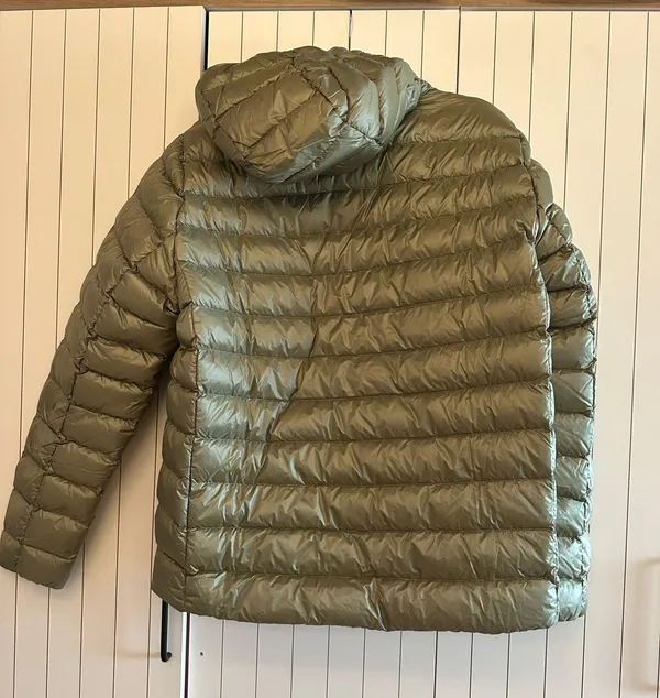 Aritzia Super World Men’s Lite Down Jacket - Image 15