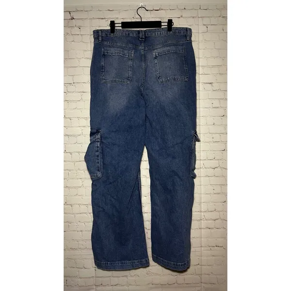 ON 34TH Cargo‎ Jeans Women Size 16 33 Light Wash Wide Leg Denim Pants - Image 3