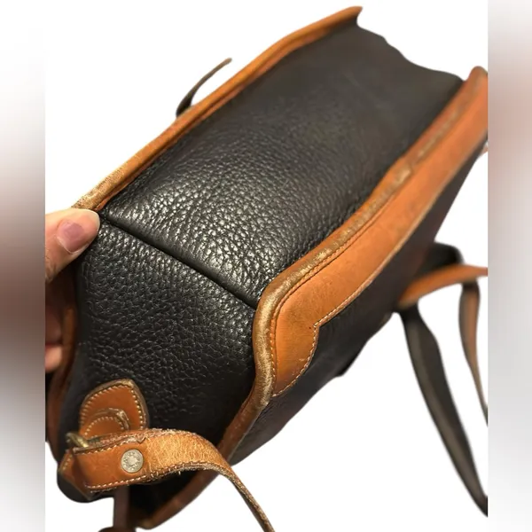 Vintage Dooney & Bourke Black and Brown Leather Bag Equestrian Crossbody - Image 3