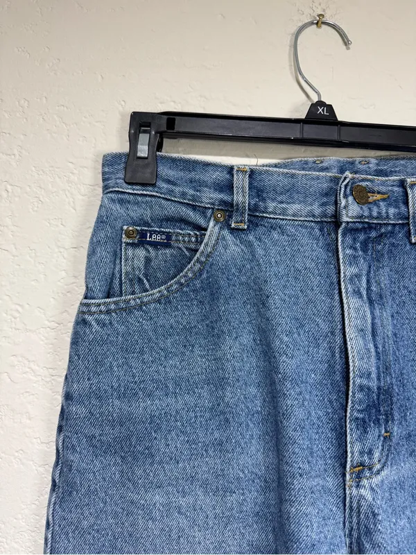 Vintage Lee High-Waisted Tapered Jeans - Image 2