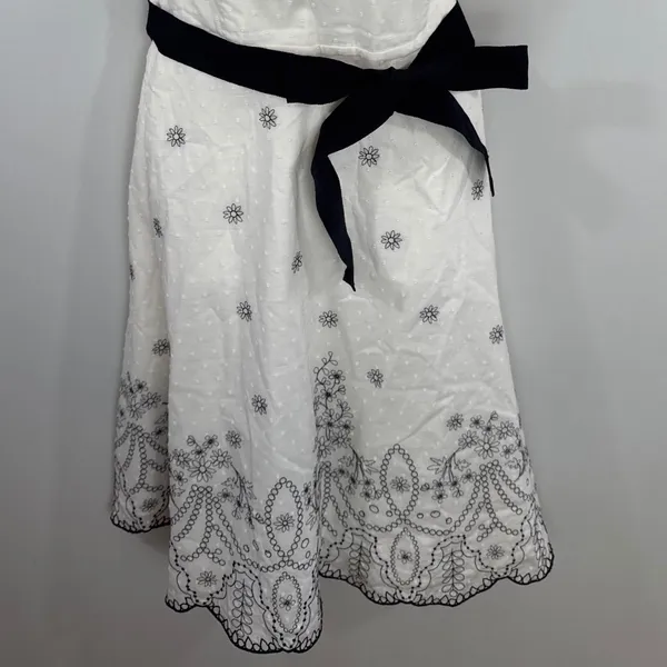White House Black Market White Floral Embroidered Strapless Dress Women 6 A-Line - Image 4