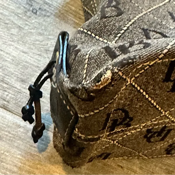 Dooney Bourke Canvas Monogram Y2K Gray / Black Shoulder Bag - Image 4