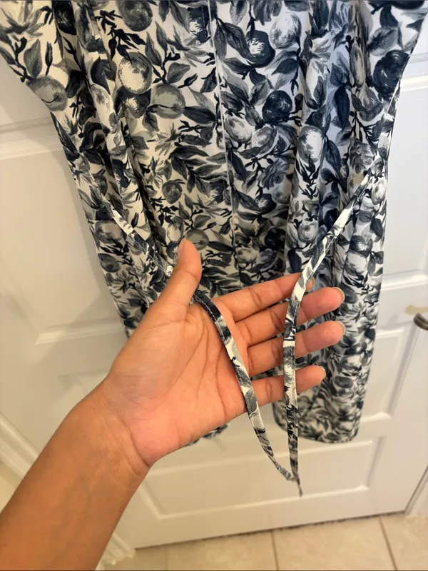 Abercrombie & Fitch Black White Fruit Print Midi Dress S - Image 4