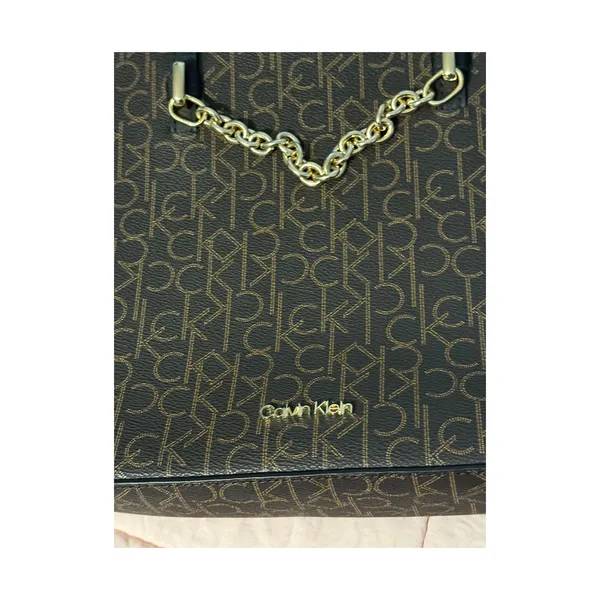 Calvin Klein Purse Tote Bag Black Shoulder Strap Gold Chain Pockets Zip Clos EUC - Image 2
