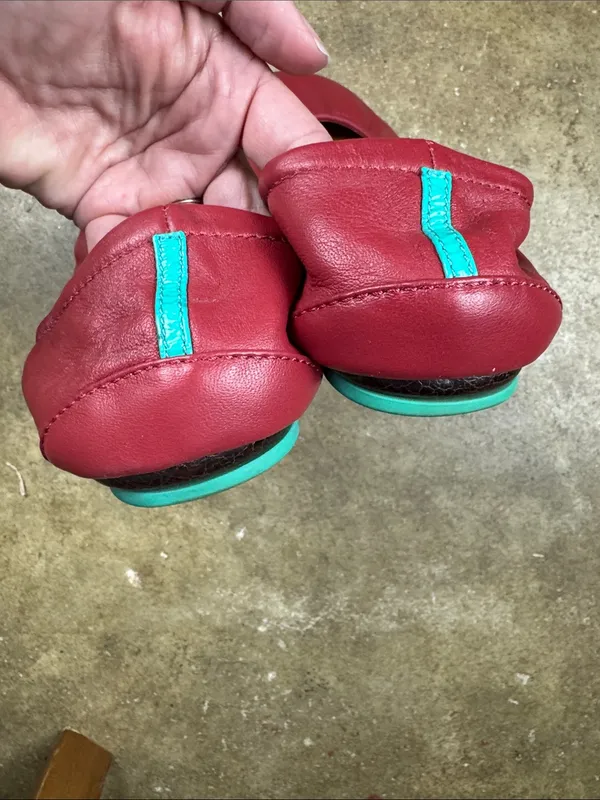 Tieks Red Leather Ballet Flats with Teal Accent Size: 11 - Image 8