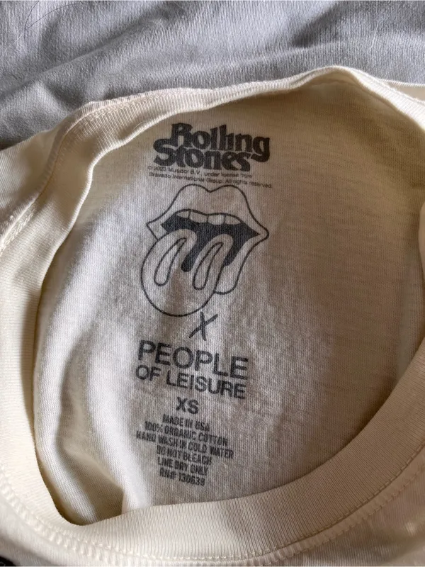 ROLLING STONES X PEOPLE OF LEISURE Women’s Rock Band Baby Tee Sz XS EUC - Image 3