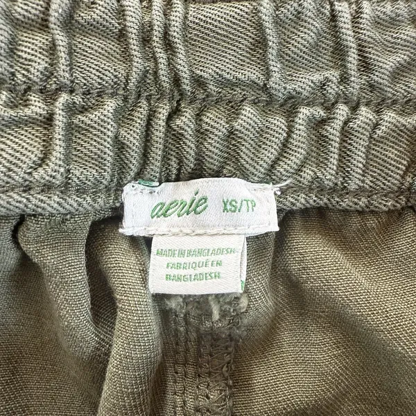 Aerie Women's Utility Shorts XS Green High Rise Frayed Hem Casual - Image 2