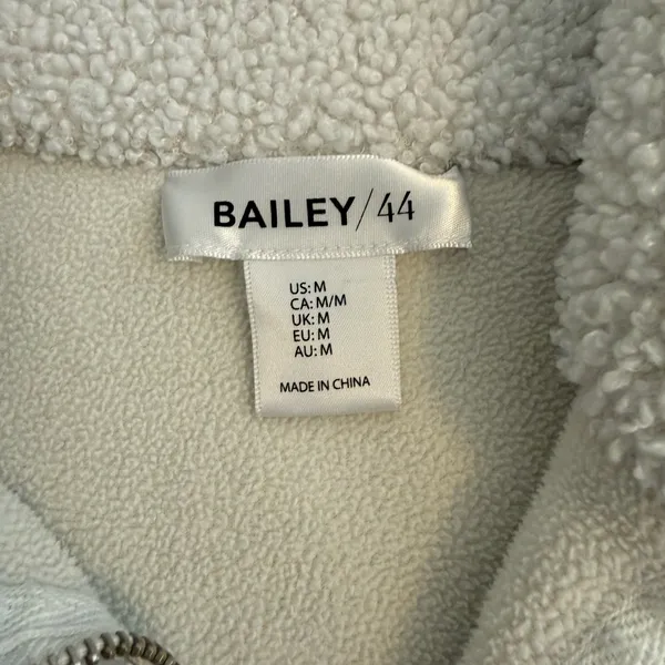 BAILEY 44 Women's Ivory Fleece 1/4 Zip Pullover size medium - Image 5