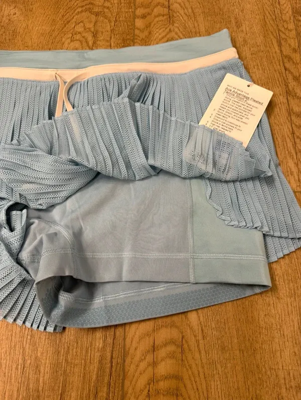 Lululemon Ace Advantage HR Pleated Tennis Short. 2” Size L - Image 2