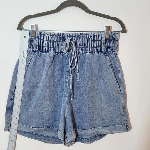 Pink Lily High-Rise Denim Shorts Size Large - Image 4