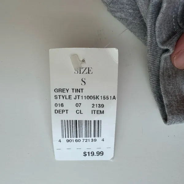 NWT Stranded Smile Gray Womens size Small - Image 9