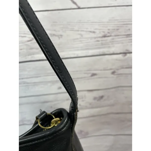 Vintage Coach 9204 Black Leather Slim Shoulder Bag Crossbody Purse - Image 10