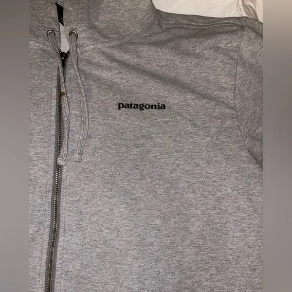 Patagonia Heather Gray Zip-Up Jacket Size Medium AS IS - Image 5